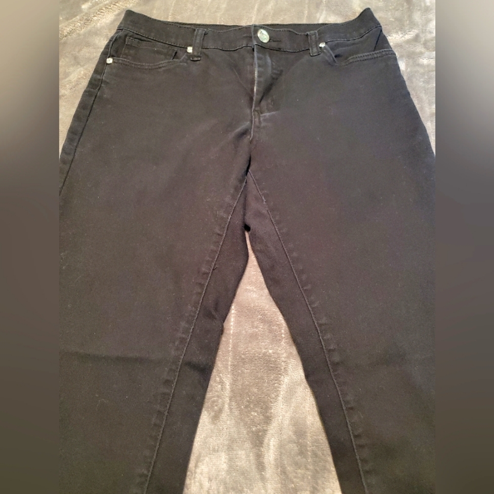 Venus Wonens Straight Leg Jeans Size 10